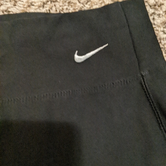 Nike bottoms - Picture 2 of 12